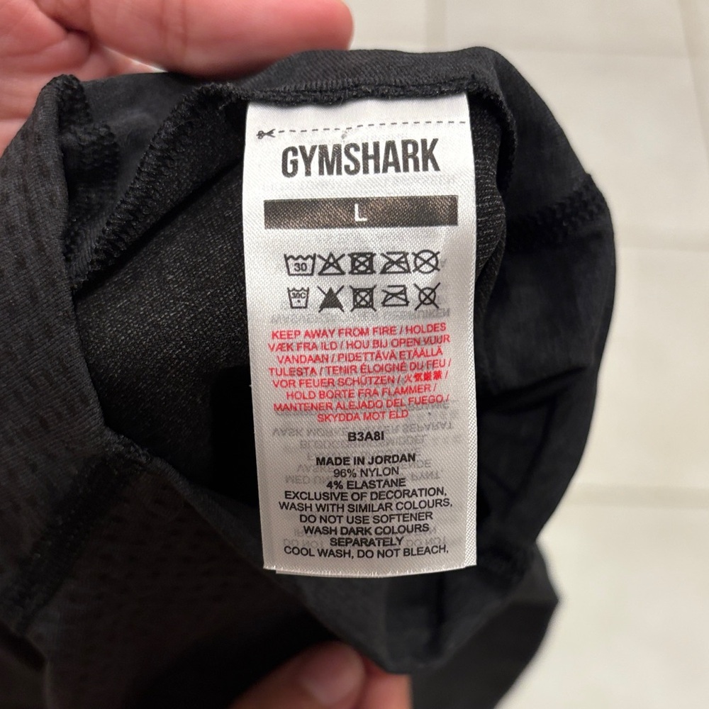Gymshark Black Long Sleeve Crop Top - Picture 3 of 3